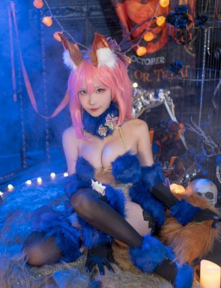 姨母的诱惑李采潭_4K高清完整版