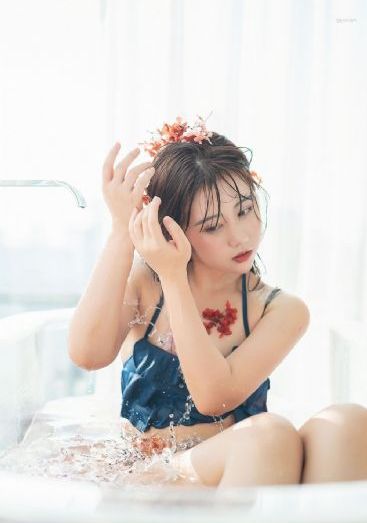漂亮女邻居在线观看_1080P免费播放
