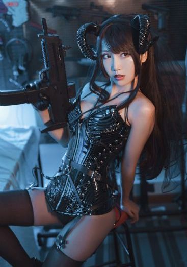 美女校花张开腿让我电影_超清动漫免费观看